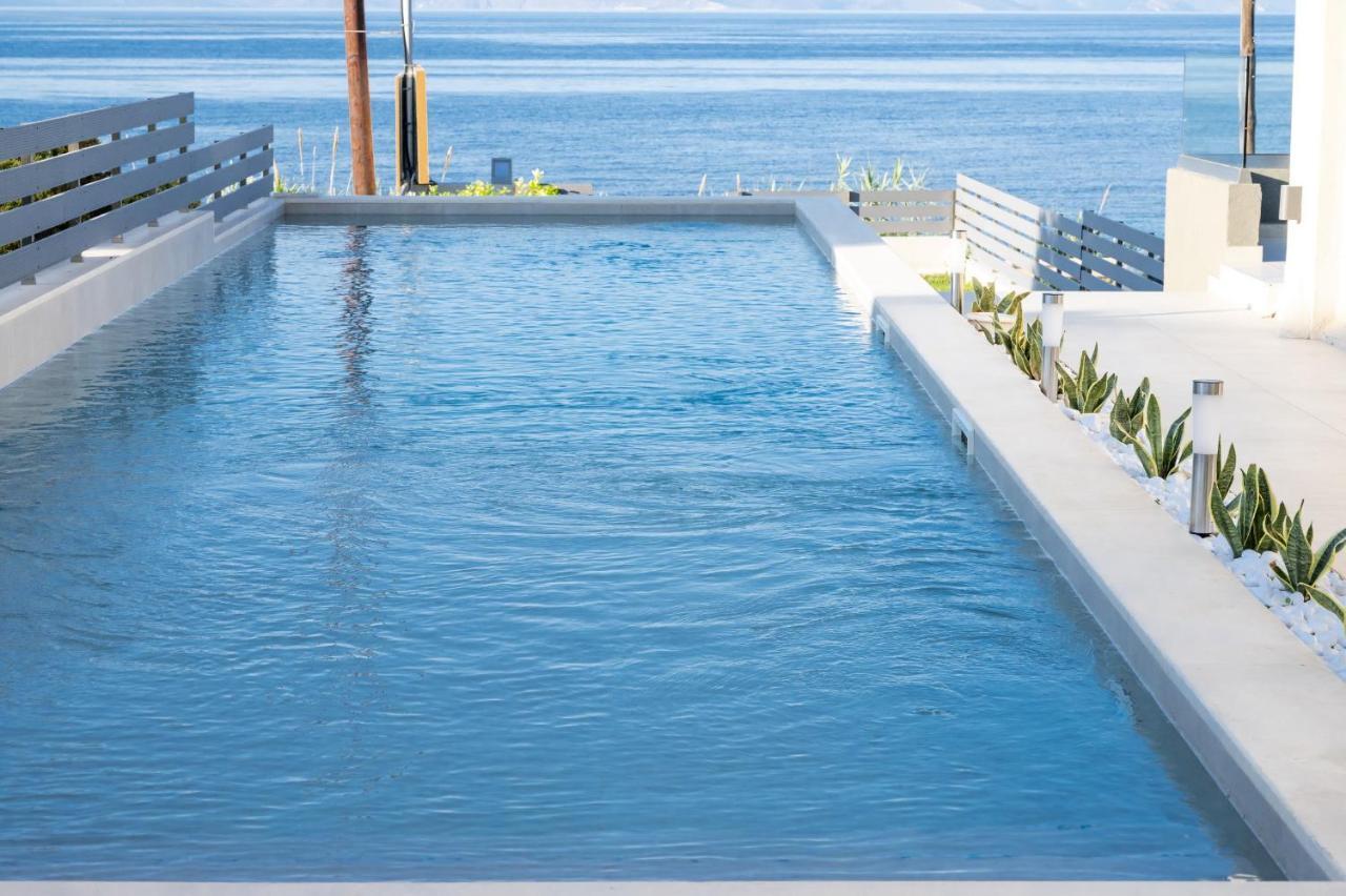 Theros Suites Dhiminio Exterior foto