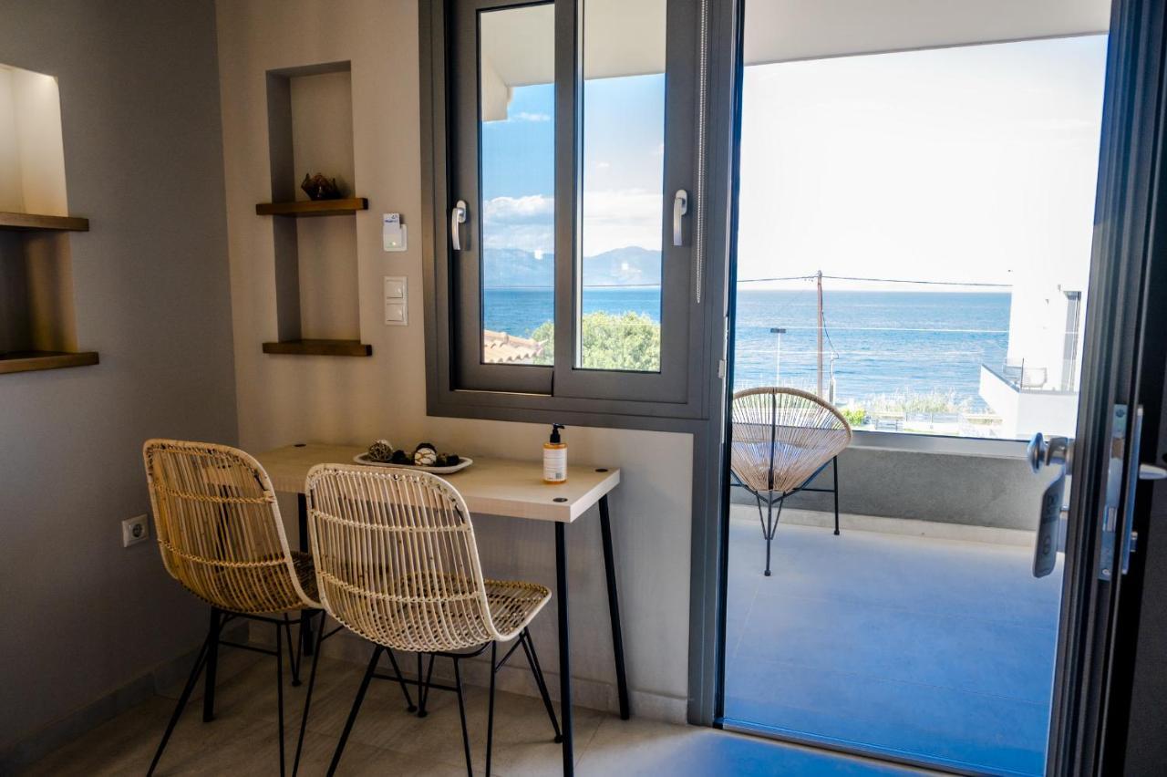 Theros Suites Dhiminio Exterior foto