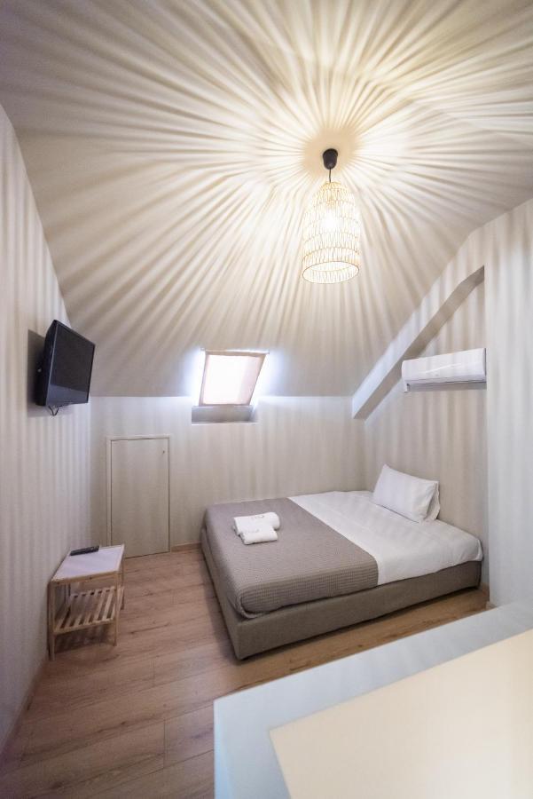 Theros Suites Dhiminio Exterior foto
